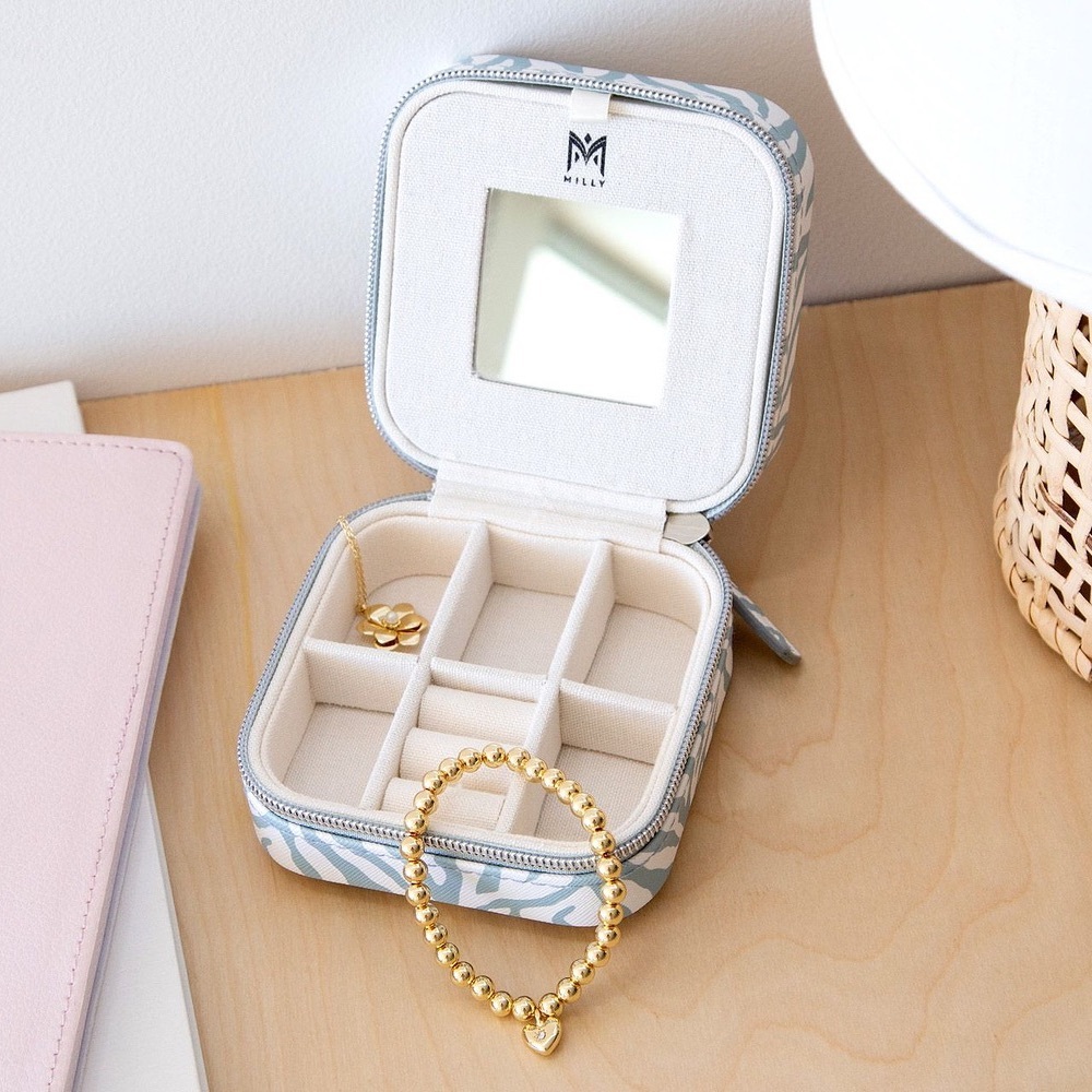 🌸MILLY Traveling Jewelry Case 🌸